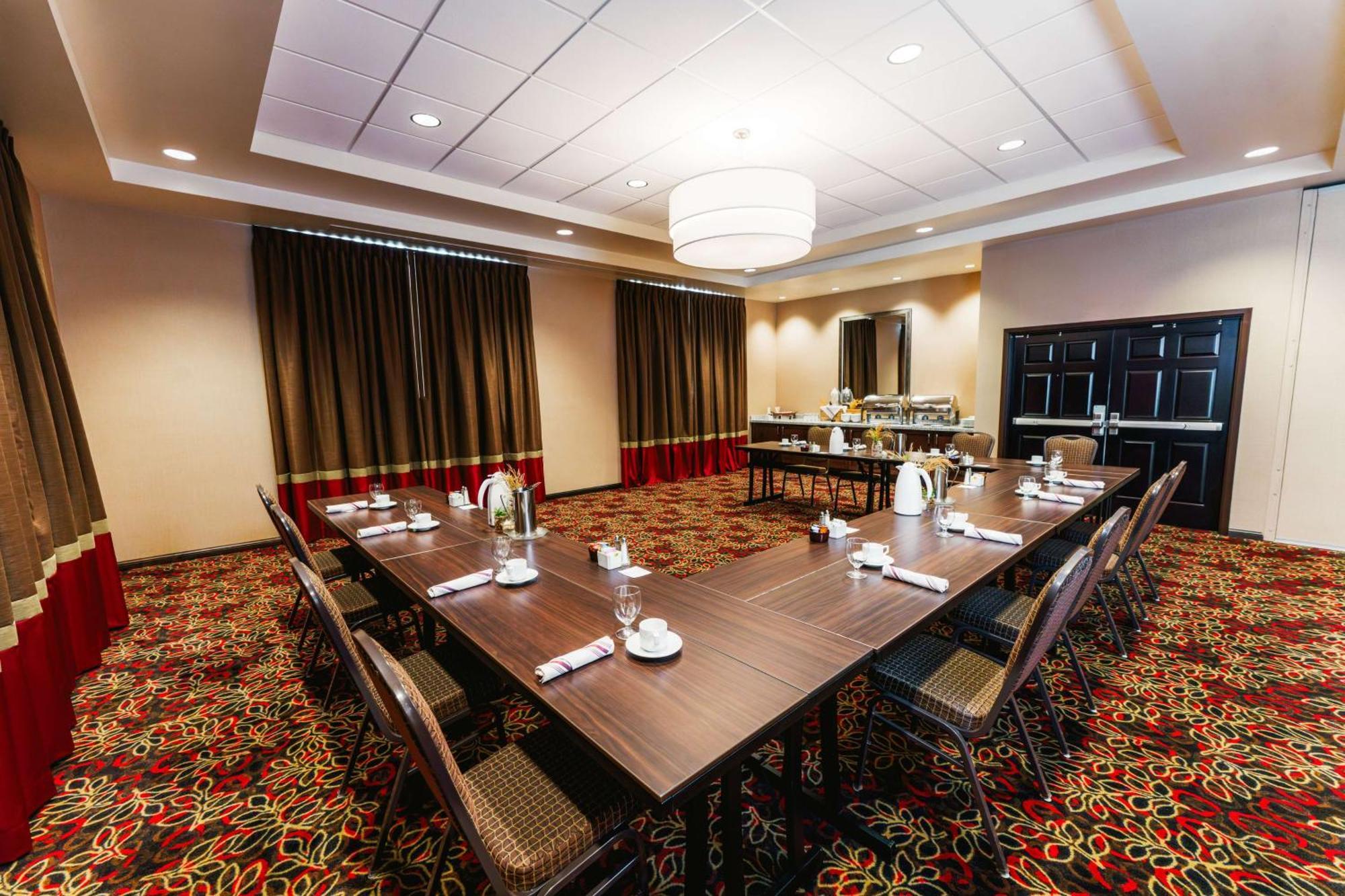 Hilton Garden Inn Indiana at IUP Bagian luar foto